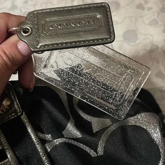 Coach poppy tote purse handles and cross body strap EUC final price drop - Picture 9 of 12